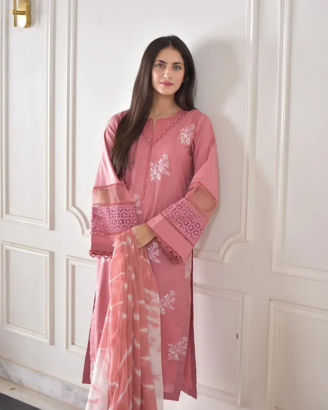JENIFER EMBROIDED